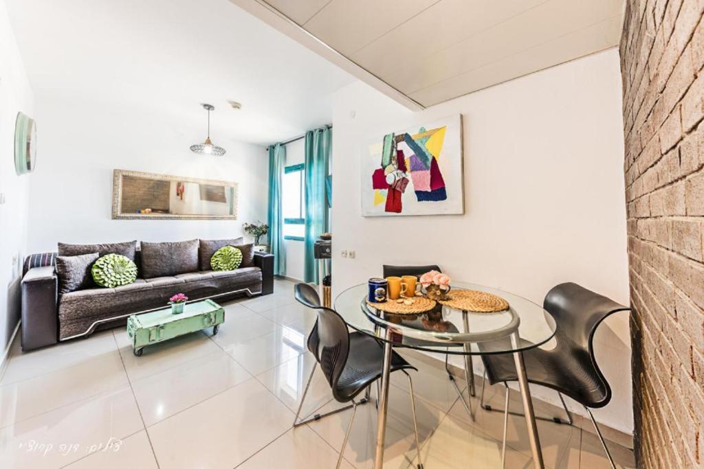Luxury Apartment On The Lake Тиберия Екстериор снимка