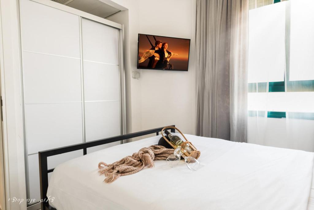 Luxury Apartment On The Lake Тиберия Екстериор снимка
